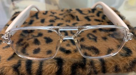 Smart glasses for men and women