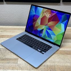 2019 16" MacBook Pro - 2.3 GHz i9 - 32GB - 1TB - 5500M - 82% Battery
