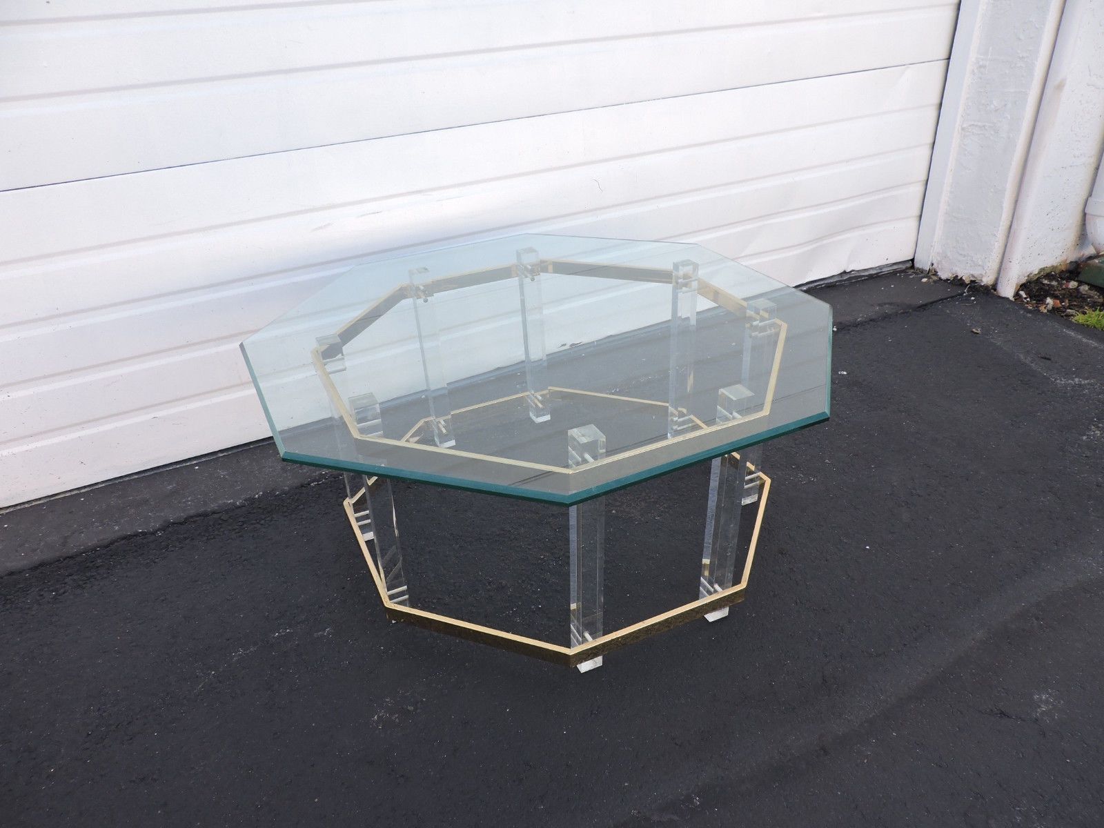Mid Century Modern Octagonal Glass Top Lucite and Brass Coffee Table 6863