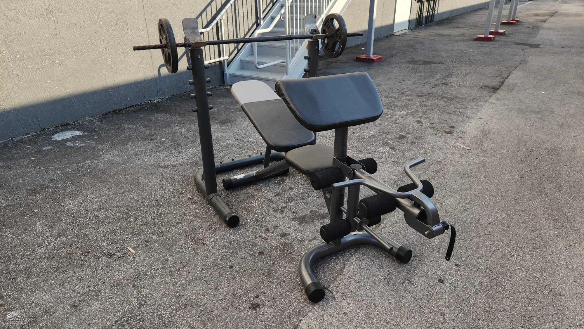 Home Gym Combo with Bar / Plates / Adjustable Bench