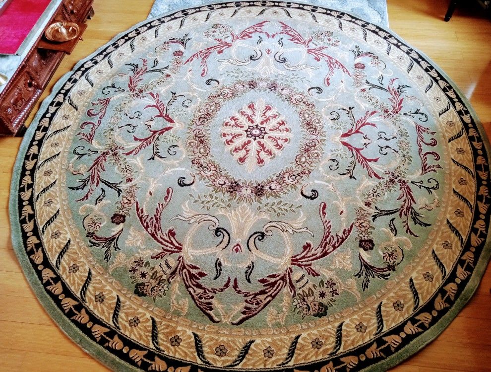 8ft. Oriental Rug