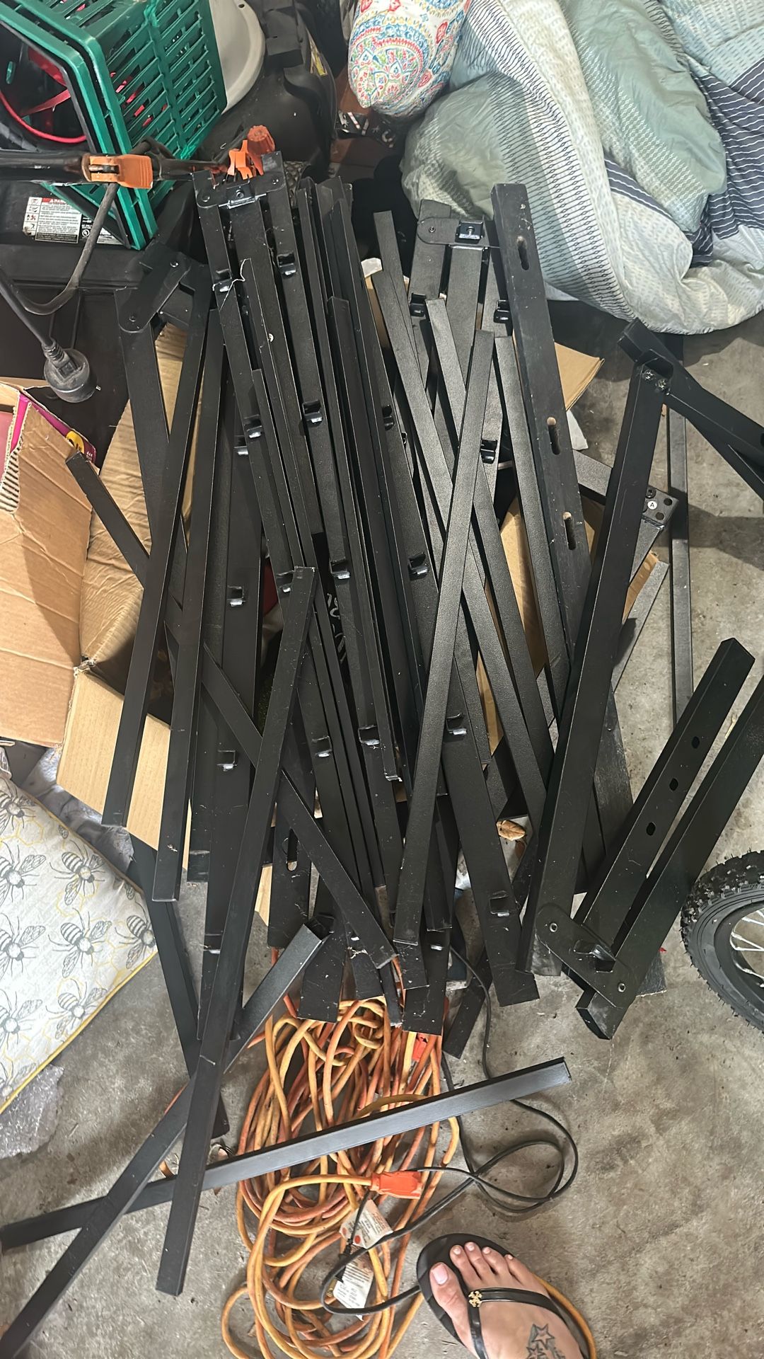 Queen Size Metal Platform Bed