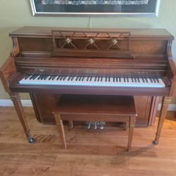 Schafer & Sons Piano