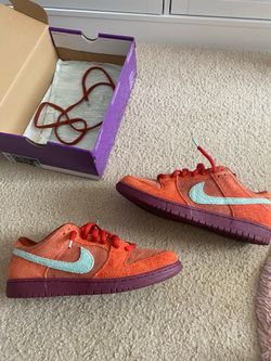 Nike SB Dunk Low Mystic Red Size 11