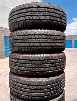265/60/18 Goodyear Selling a set of 4 tires in excellent condition 🫡
