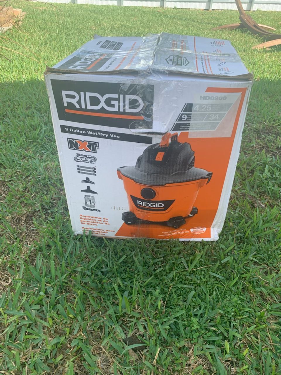 RIDGID 9 Gallon Shop Vac (HD0900)