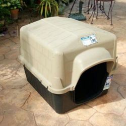 Large Size Dog House