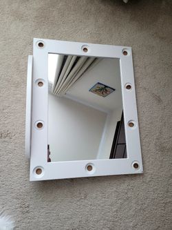 dresser mirror