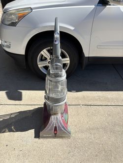 Hoover Powerscrub Upright Carpet Cleaner