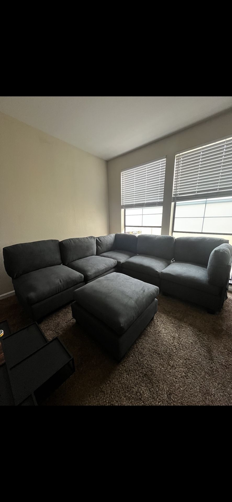Modern Charcoal Gray Sectional Couch with Ottoman – Like New