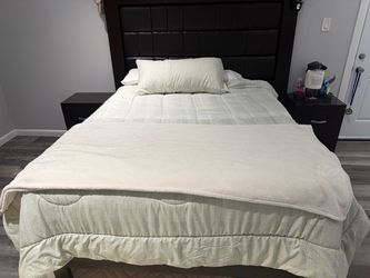 Bedroom set