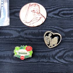 Star Wars Collecting Pin And Coin / Disney 