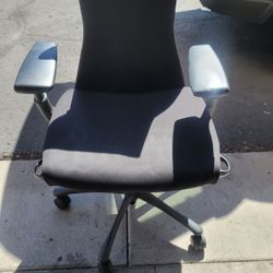 Herman Miller Embody Office Desk Gaming Chairs 