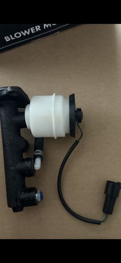 Brake Master Cylinder For Toyota Pickup 1(contact info removed)