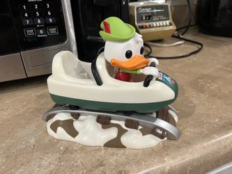 Funko Donald Duck Disneyland Matterhorn NO BOX