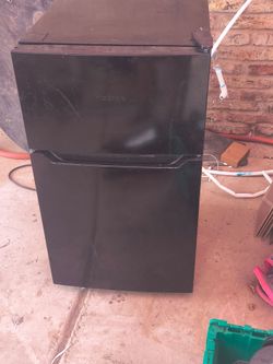 Mini Fridge with Freezer
