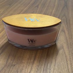 Wood Wick Ellipse Candle Manuka Nectar