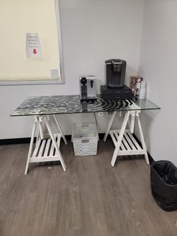 IKEA Glass Fingerprint Design Table