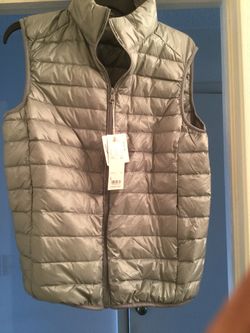 BRAND NEW Men’s Quilted Vest