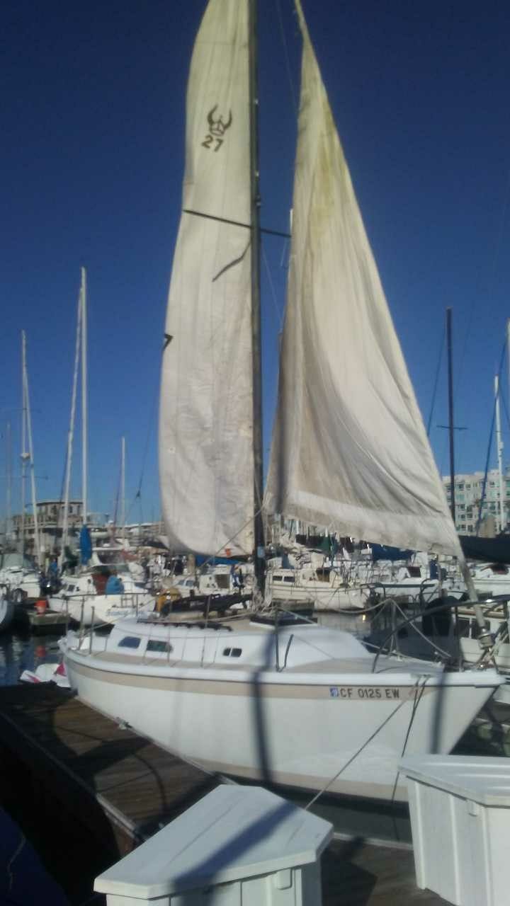 Ericson 27 Sailboat