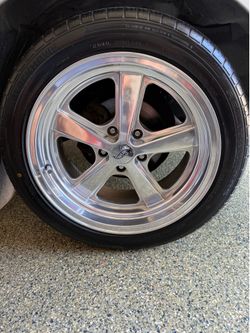 17x8 5x114.3 classic kmc hot wheels
