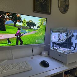 White Gaming Pc Computer Desktop RTX 5060 / Ryzen 5 5500