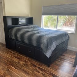 Queen Bedroom Set