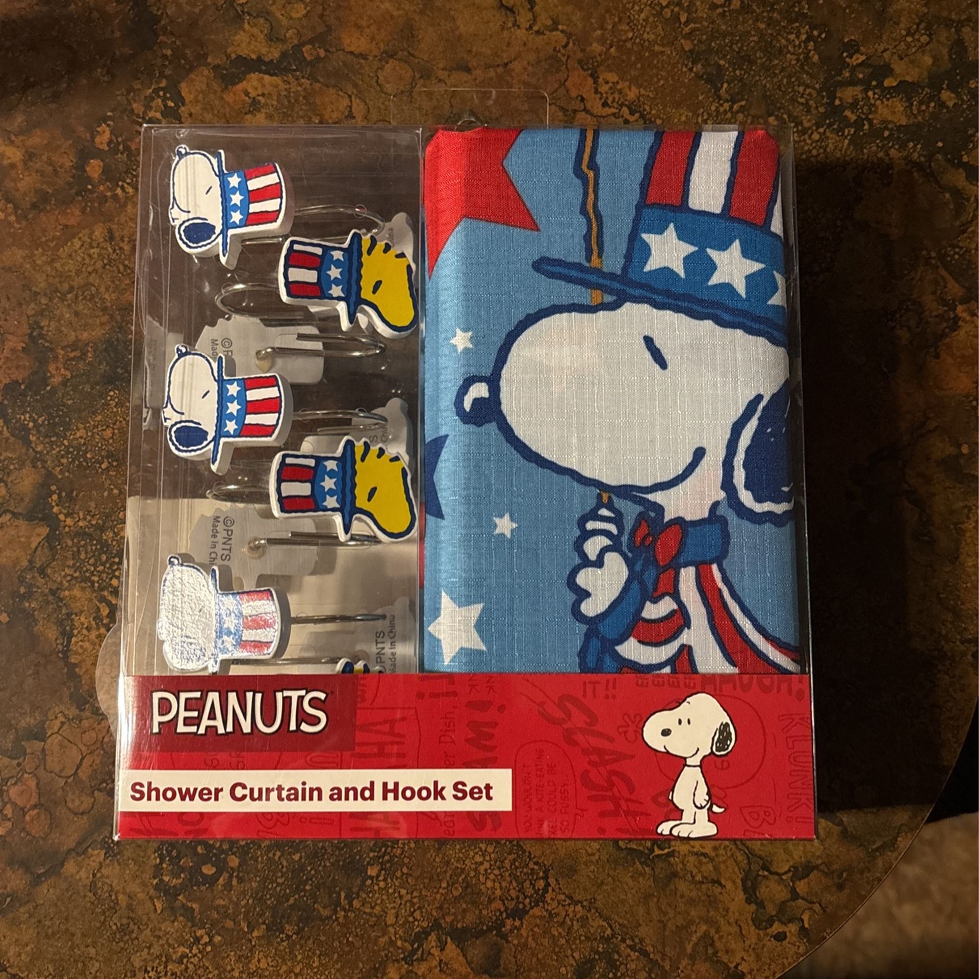 NEW Peanuts Snoopy Patriotic Shower Curtain & Hooks Set 4th Of July
