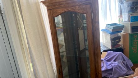Corner cabinet