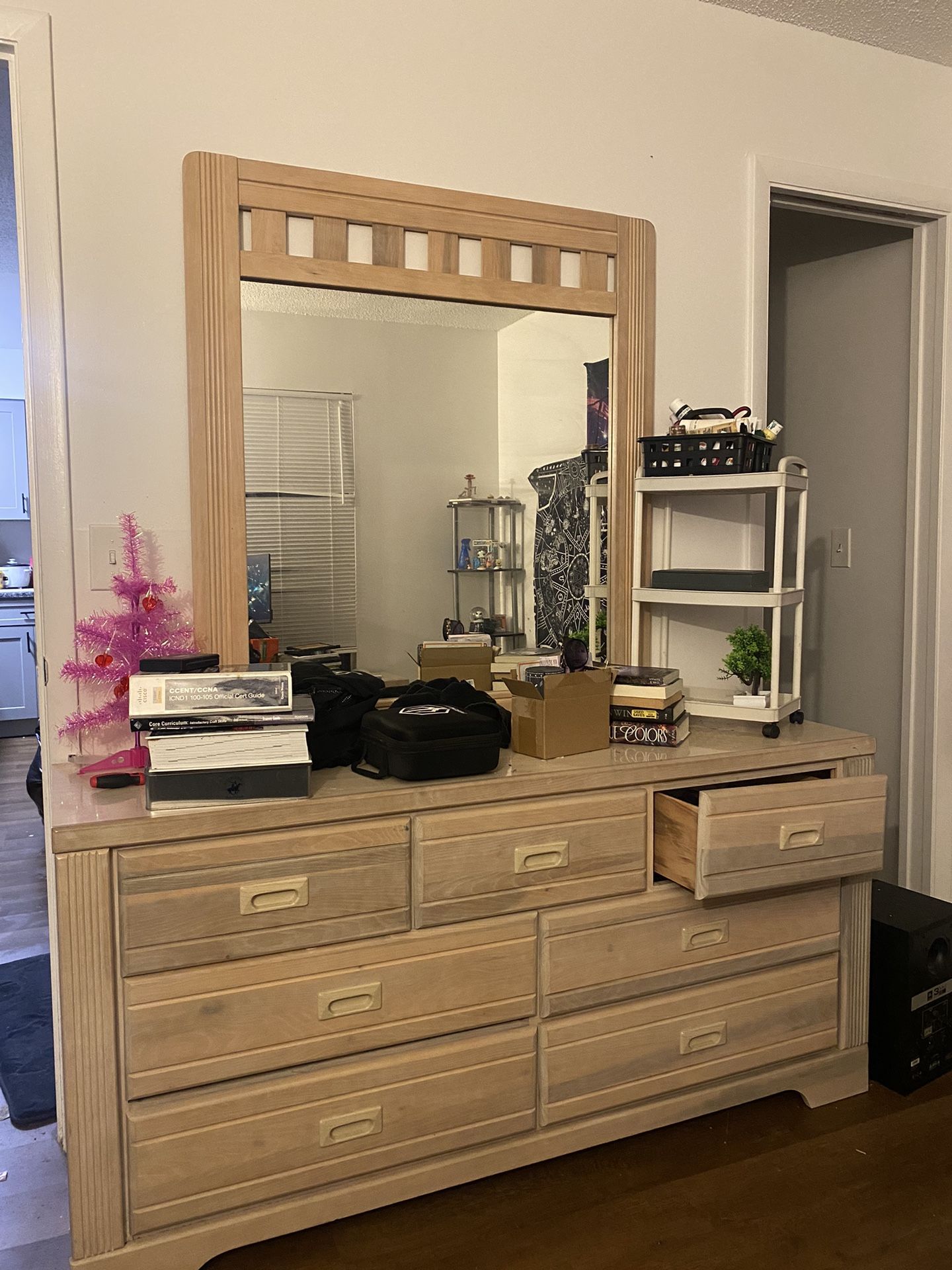 Complete Wood Bedroom Set 