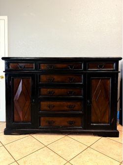 Rustic Wood Sideboard Buffet Cabinet / Dresser