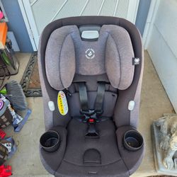 Maxi cosi Convertible car seat!