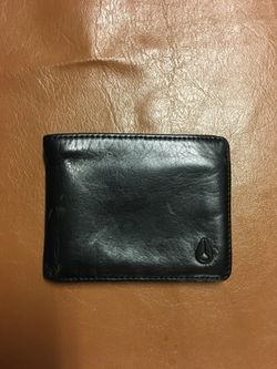 NIXON (Black) LEATHER WALLET!!!