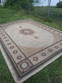 LOTS OF NICE 8 BY 10 AREA RUGS
