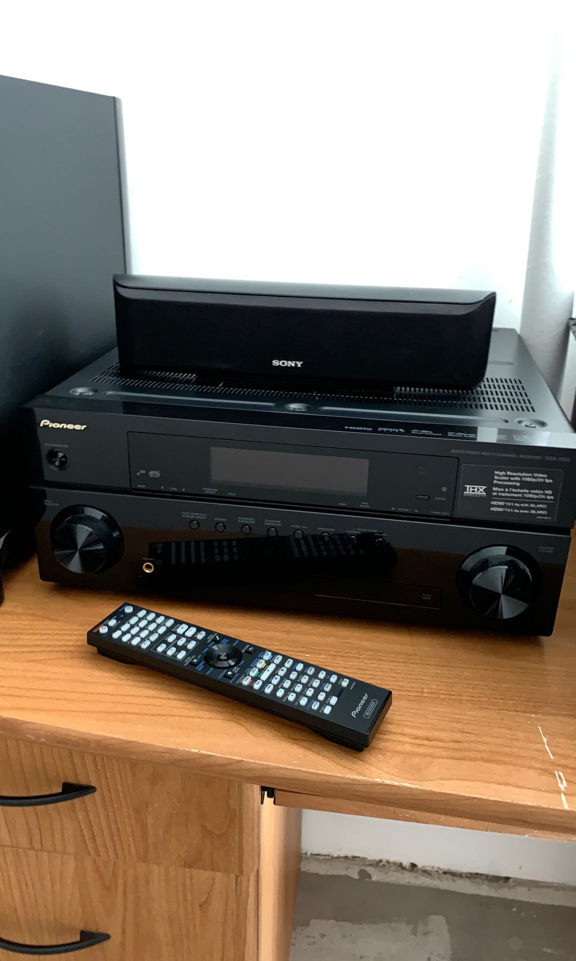 Pioneer VSX-1120 Audio/Video Multi-Channel Receiver (+ Sony Speaker System)