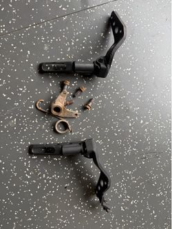 Honda foot pegs