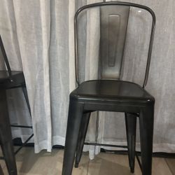 barstool chairs (4)