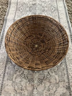 Large Round Wicker Basket Tray