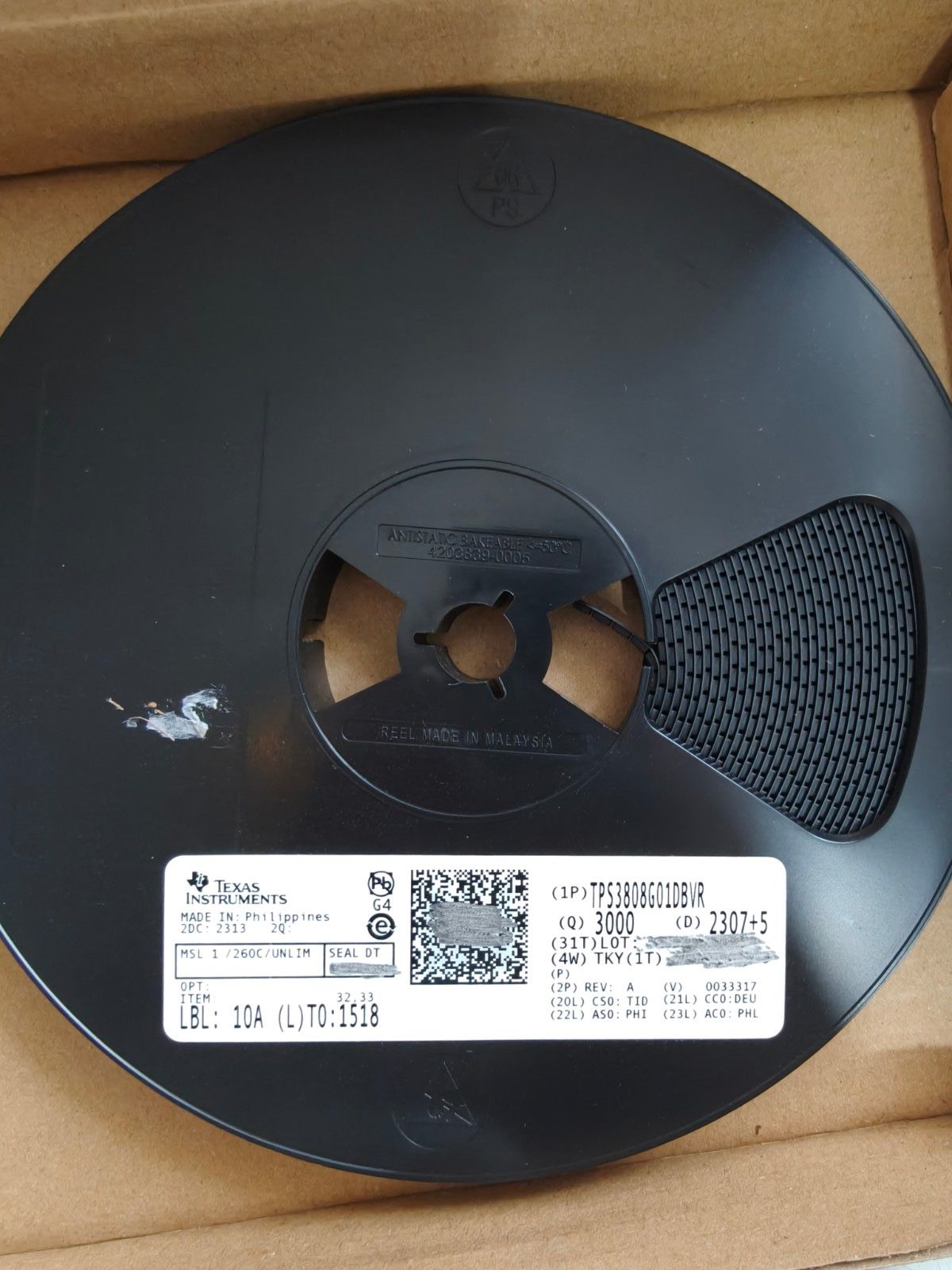 Supply integrated circuits