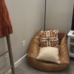 Pottery Barn Teen Faux Leather Lounge Chair + 2 Decorative Pillows