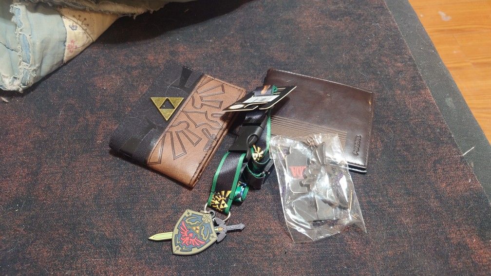 Legend of Zelda Ocarina Of Time Wallet Keychain Lanyard Fossil
