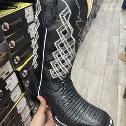 mens western boots