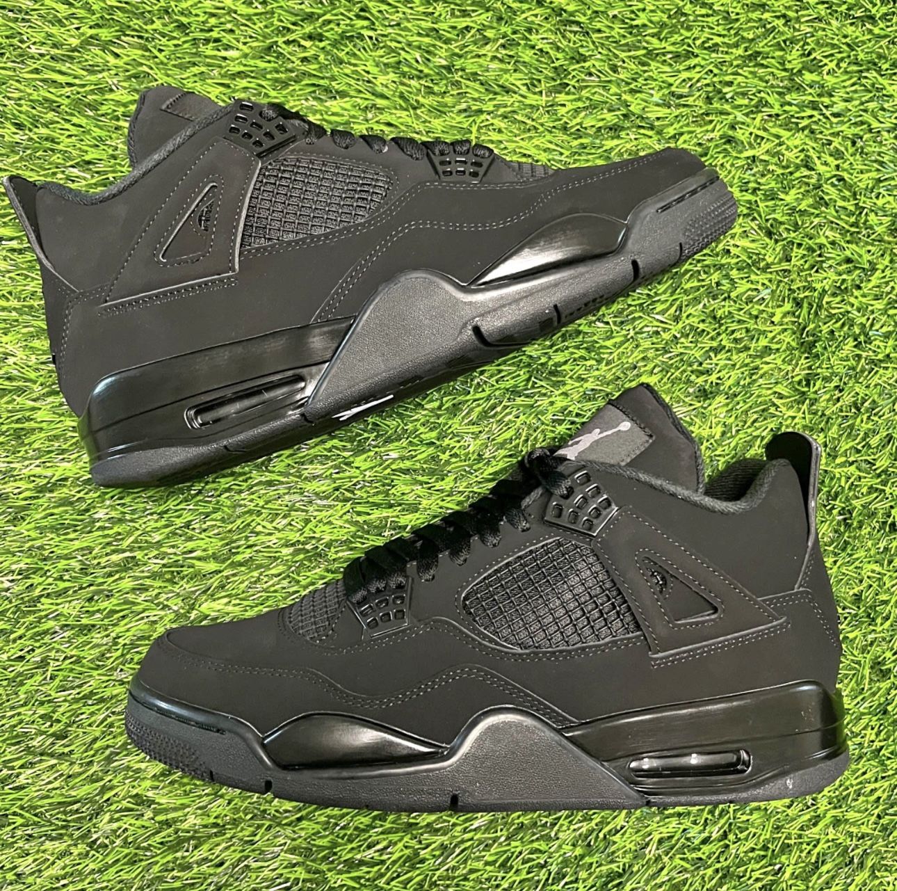 Jordan 4 'Black cat'