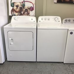 Kenmore He Top Load Washer With Agitator And Has Dryer Set 