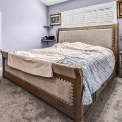 Cali king bed frame w/Storage drawers 
