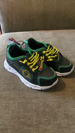 Hot Wheels shoe size 10 , 11