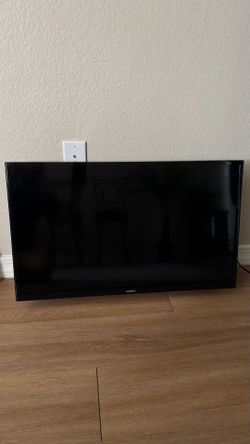 32” Samsung HD Smart TV