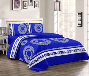 Blue Greek Key Quilt Bedspread Set
