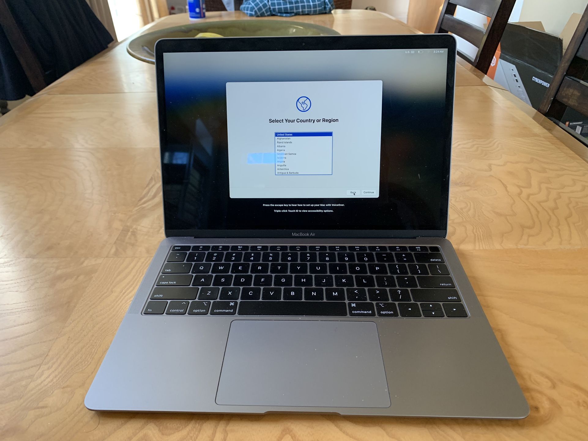 2019 MacBook Air With Magic Mouse