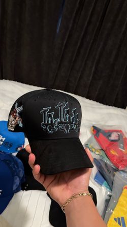 Black Baseball Cap with LA Embroidery Jesus Cross Studs